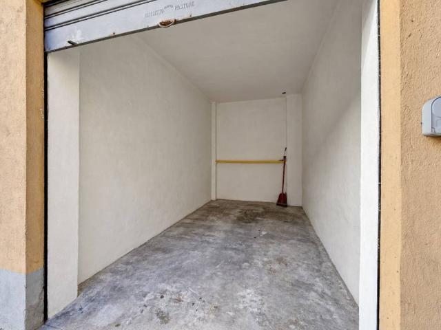 Box in vendita a Crocetta, Torino