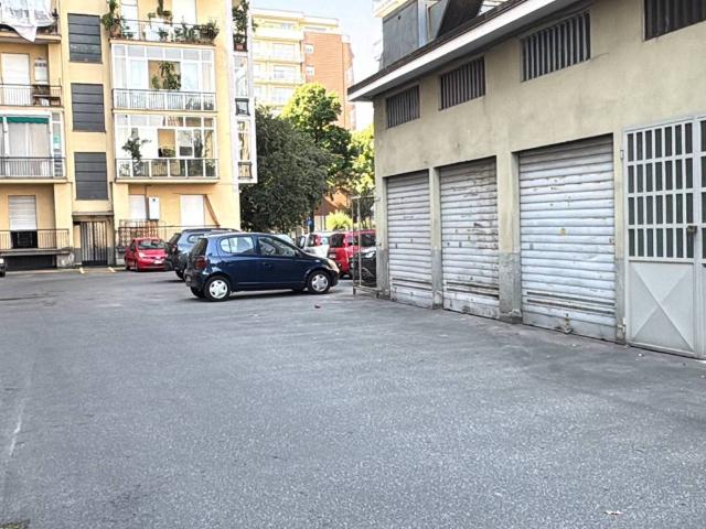 Box in vendita a Circoscrizione 8, Piemonte