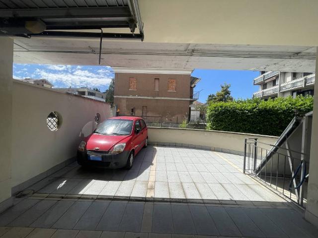 Box in vendita a Piemonte, Alessandria