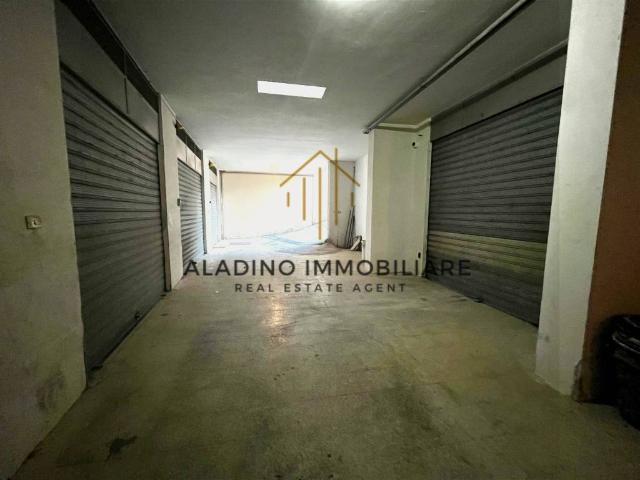 Box in vendita a Trani, Barletta-andria-trani