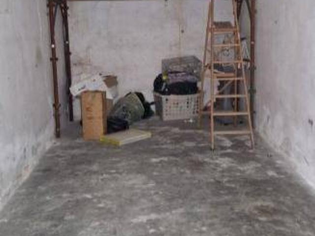 Box in vendita a Puglia, Barletta-andria-trani