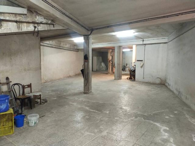 Box in vendita a Trani, Barletta-andria-trani