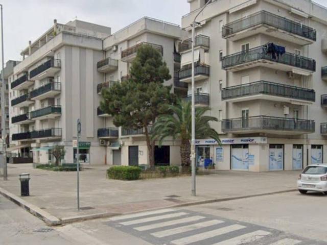 Box in vendita a Puglia, Barletta-andria-trani