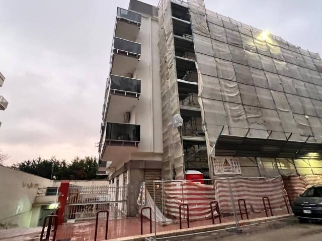 Box in vendita a Puglia, Barletta-andria-trani