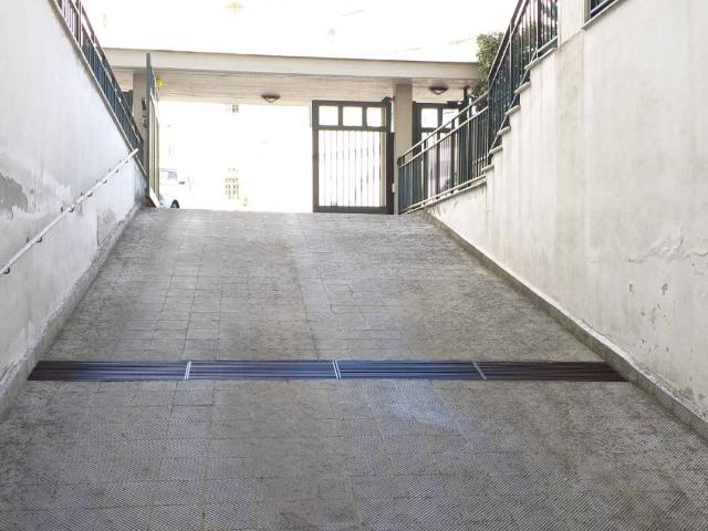 Box in vendita a Puglia, Barletta-andria-trani