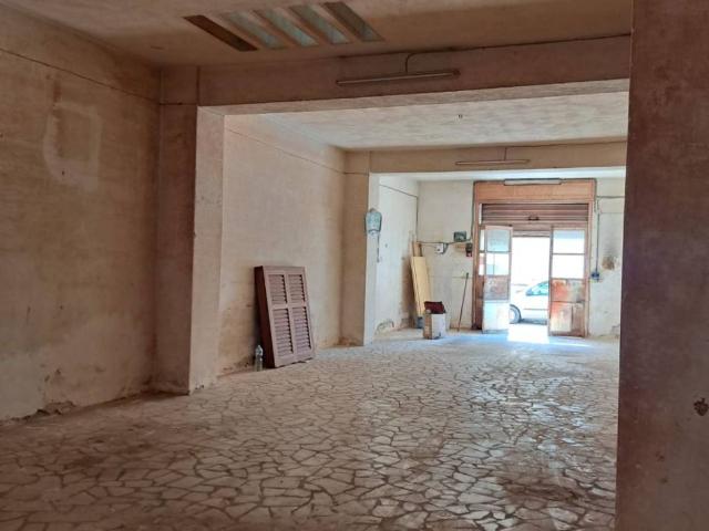 Box in vendita a Trapani, Sicilia