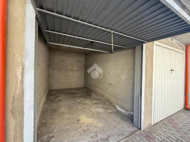 Box in vendita a Piemonte, Novara
