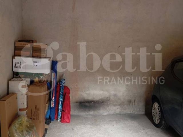 Box in vendita a Tremestieri Etneo, Sicilia