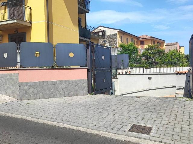 Box in vendita a Tremestieri Etneo, Sicilia