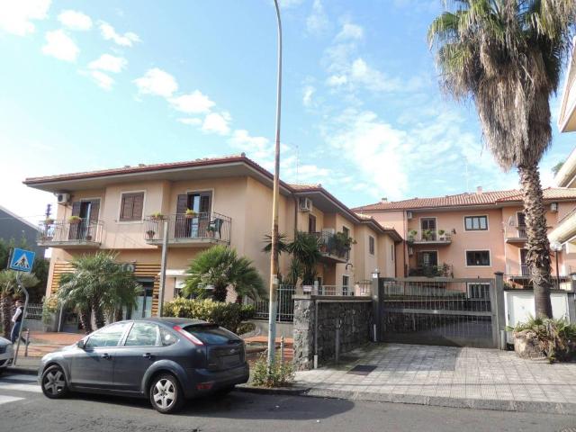 Box in vendita a Piano, Tremestieri Etneo