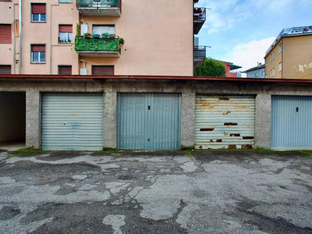 Box in vendita a Treviglio, Lombardia