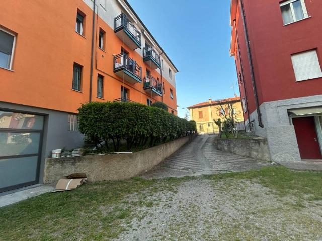 Box in vendita a Treviglio, Lombardia