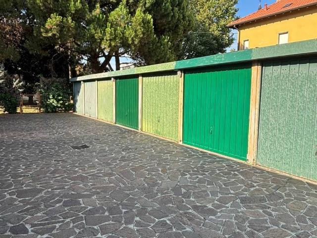 Box in vendita a Baracche, Trezzo Sull'adda