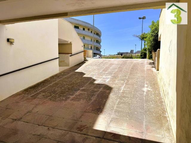 Box in vendita a Puglia, Lecce