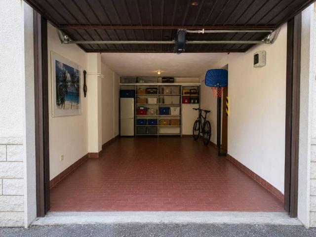 Box in vendita a Opicina / Opčine, Villa Opicina