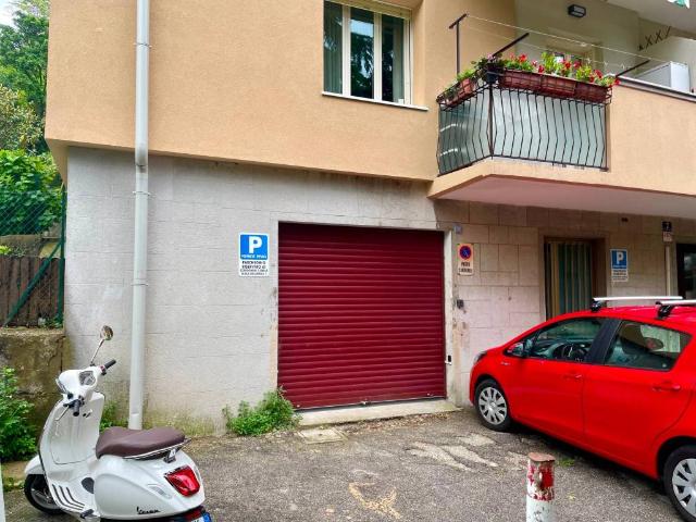 Box in vendita a Conconello / Ferlugi, Villa Opicina