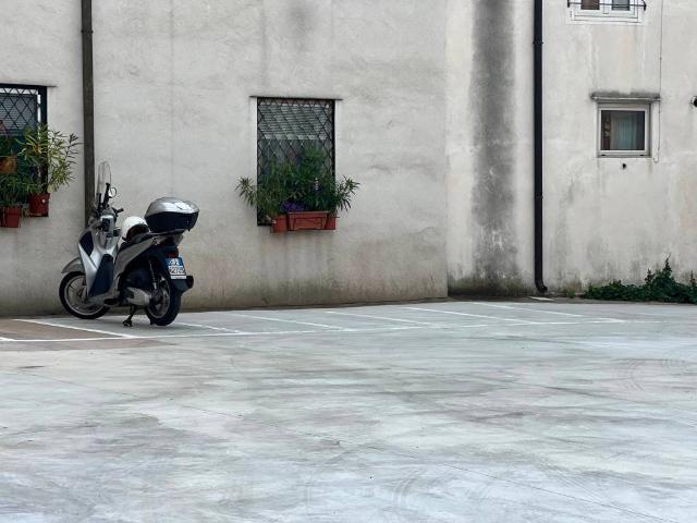 Box in vendita a San Giacomo / Sveti Jakob, Trieste