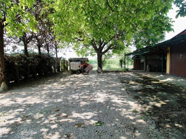 Box in vendita a Trivignano Udinese, Friuli-Venezia Giulia