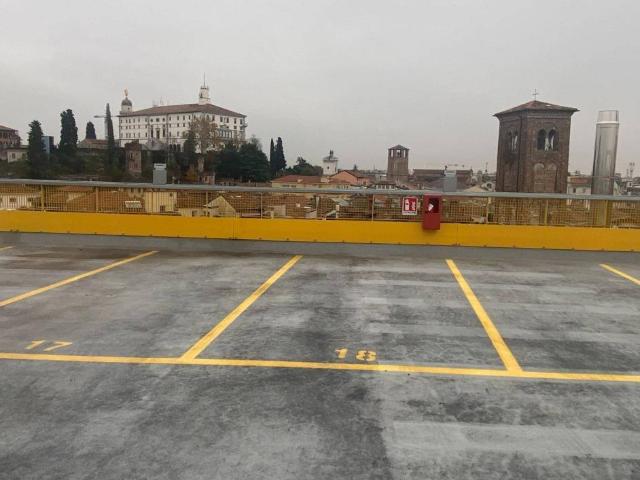 Box in vendita a Reana Del Roiale, Friuli-Venezia Giulia