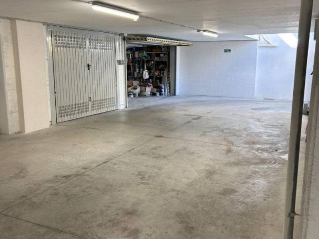 Box in vendita a Vado Ligure, Liguria