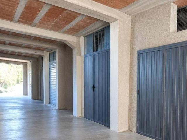 Box in vendita a Valentano, Viterbo