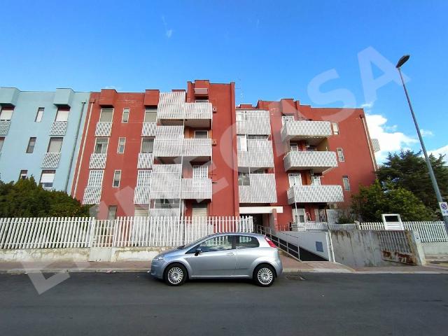 Box in vendita a Valenzano, Bari