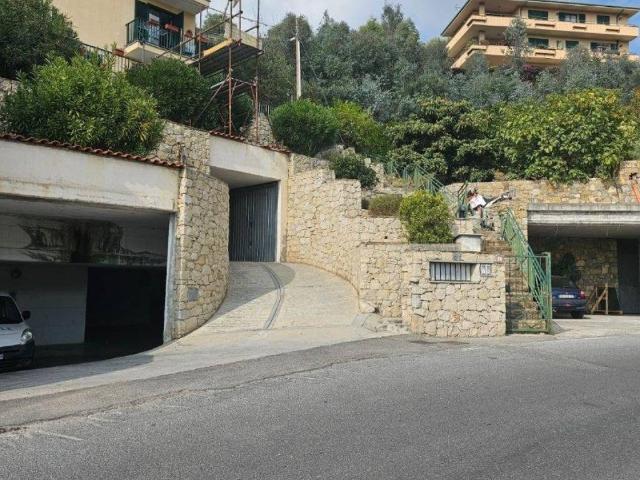 Box in vendita a Vallebona, Liguria