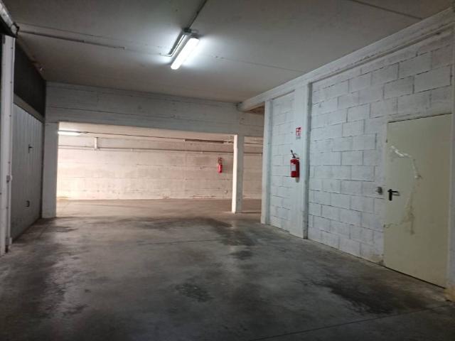 Box in vendita a Villaggio Rinascita, Roma Capitale