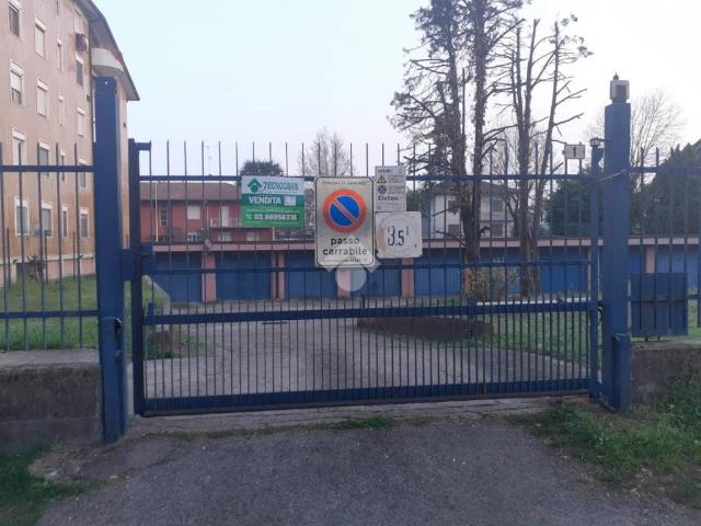 Box in vendita a Vanzago, Lombardia