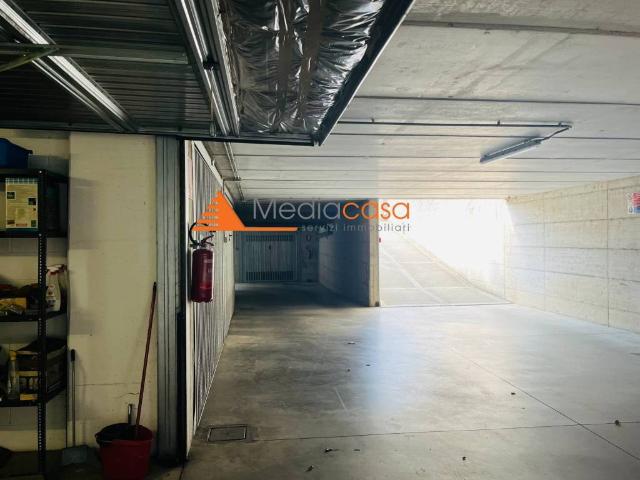 Box in vendita a Vaprio D'adda, Lombardia