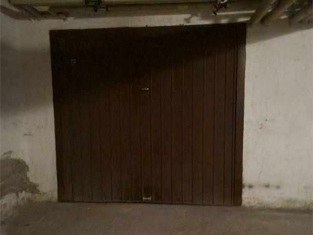 Box in vendita a Velate, Varese