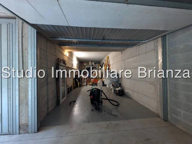 Box in vendita a Veduggio Con Colzano, Lombardia