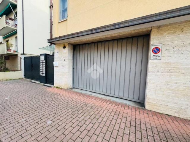 Box in vendita a Venezia