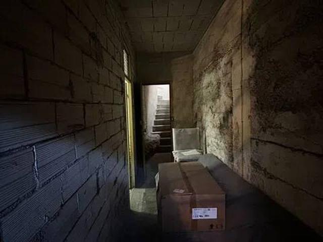 Box in vendita a Ventimiglia, Liguria