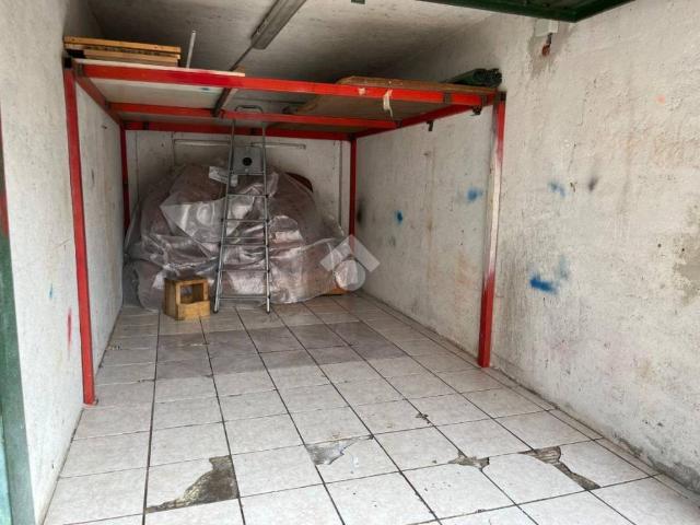 Box in vendita a Verano Brianza, Lombardia
