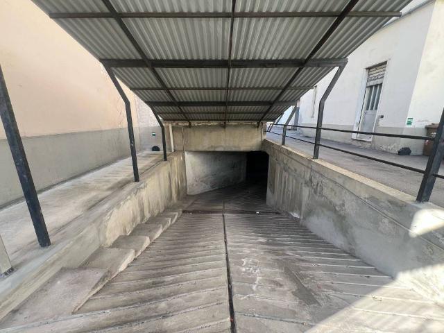 Box in vendita a Piemonte, Vercelli