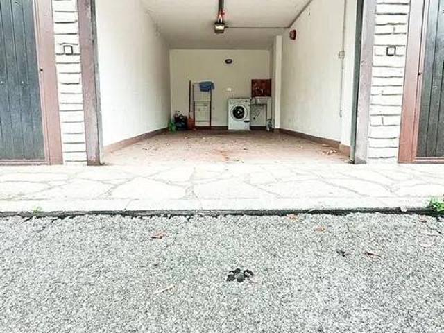 Box in vendita a Tetto Pertus, Piemonte