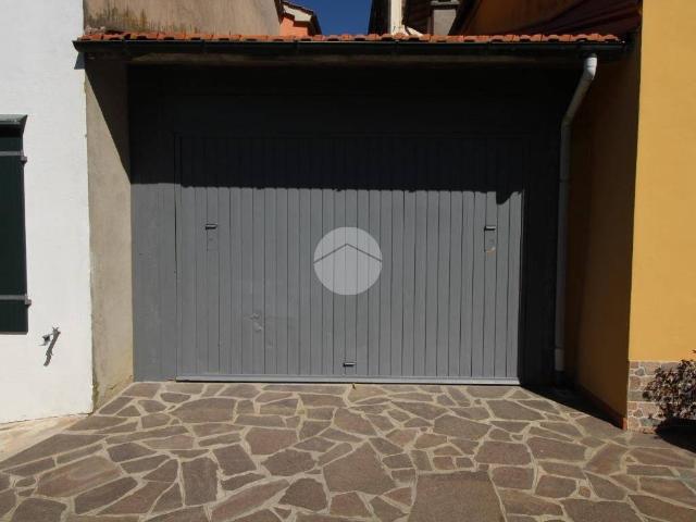 Box in vendita a Vernio, Toscana