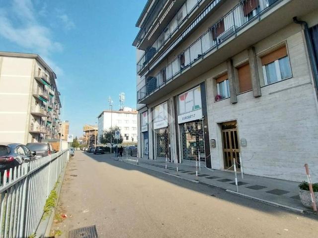 Box in vendita a Ovest, Brenzone