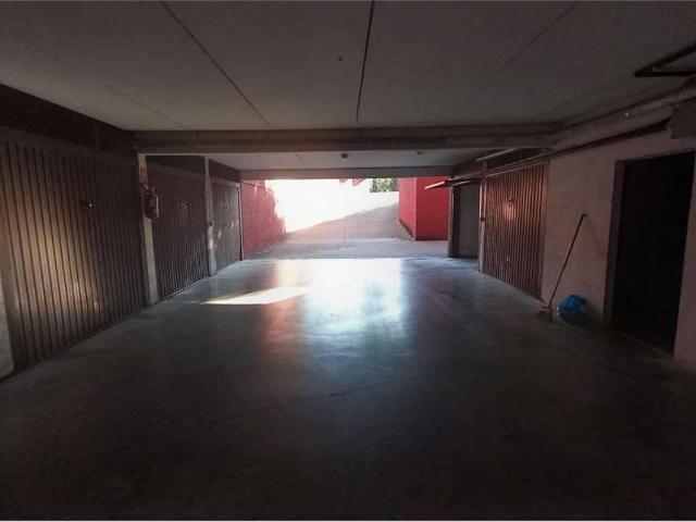 Box in vendita a Ovest, Brenzone