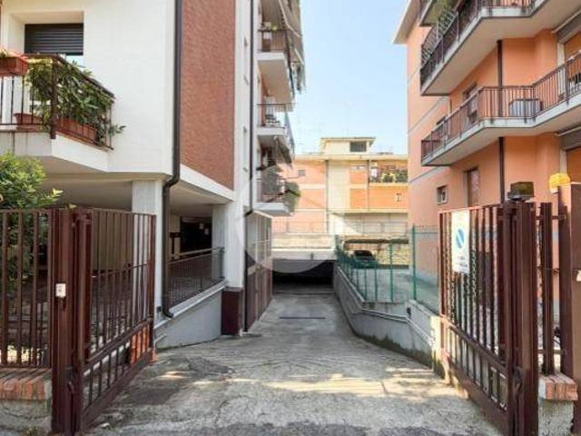 Box in vendita a Sud-Est, Brenzone