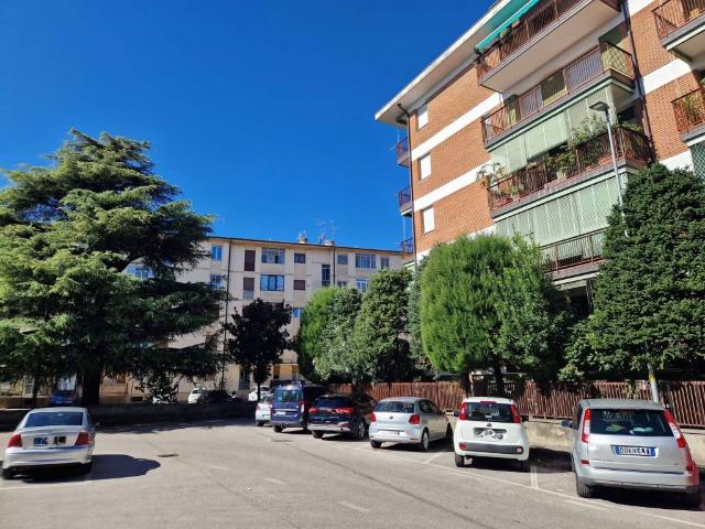 Box in vendita a Sud-Ovest, Brenzone
