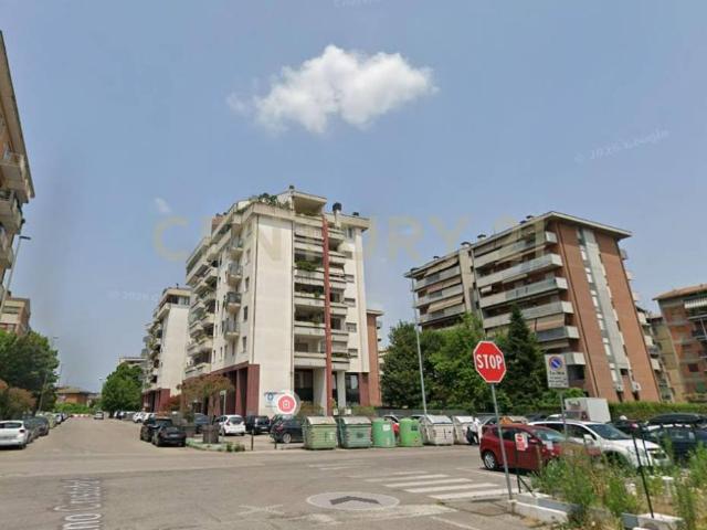 Box in vendita a Ovest, Brenzone
