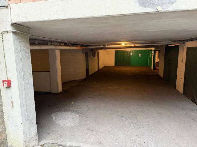 Box in vendita a Ovest, Brenzone