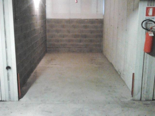 Box in vendita a Sud-Ovest, Brenzone
