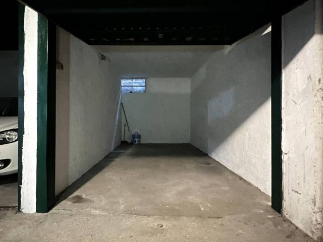 Box in vendita a Borgo Roma, Verona