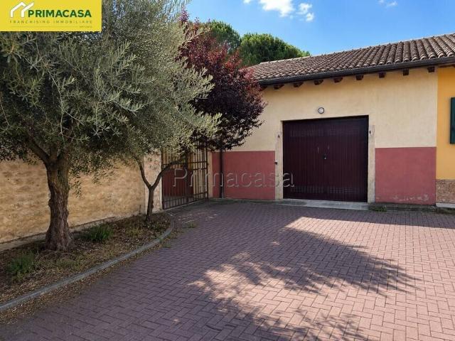 Box in vendita a Marzana, Brenzone