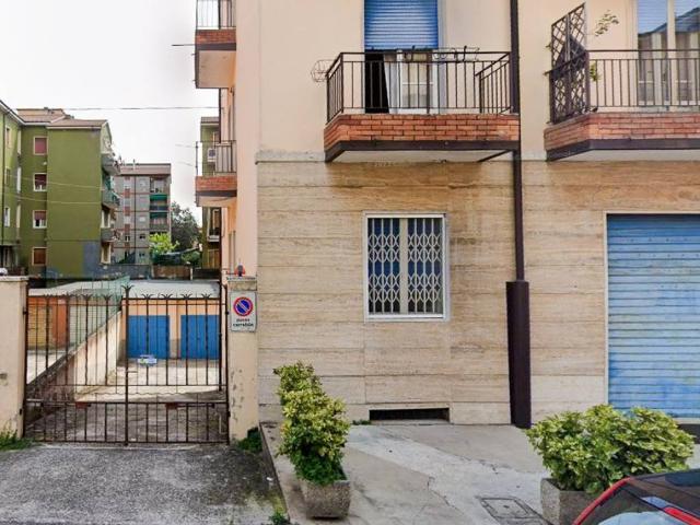 Box in vendita a Sud-Ovest, Brenzone