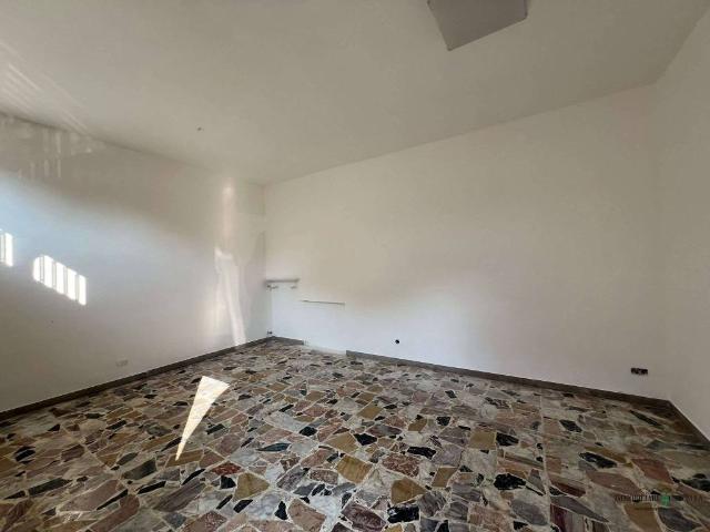 Box in vendita a Colline Matildiche, Re