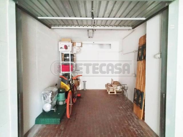 Box in vendita a Vicenza, Veneto